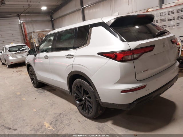 2023 MITSUBISHI OUTLANDER JA4J4VA87PZ041350 Photo 2