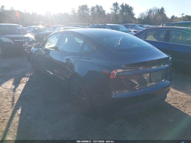 2025 TESLA MODEL 3 5YJ3E1EA2SF906290 Photo 2