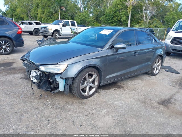 2016 AUDI A3 WAUA7GFF4G1032651 Photo 1