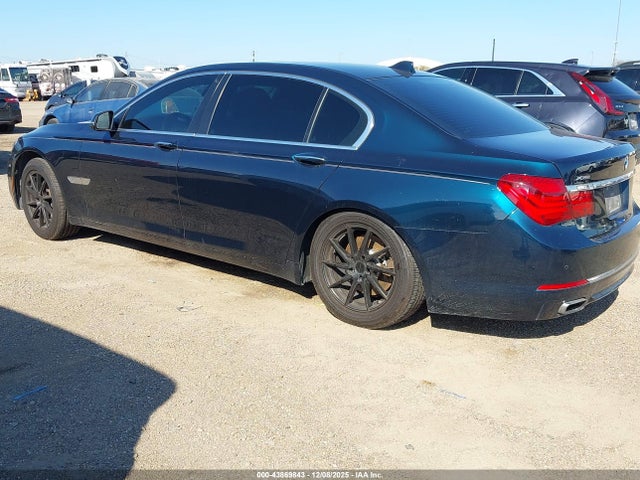 2013 BMW 740LI WBAYF4C59DDE23710 Photo 2