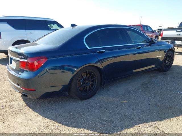 2013 BMW 740LI WBAYF4C59DDE23710 Photo 3