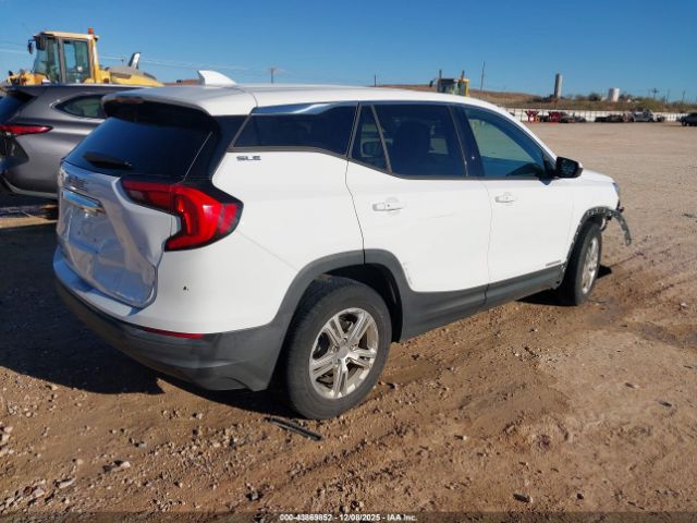 2018 GMC TERRAIN 3GKALMEV1JL138081 Photo 3