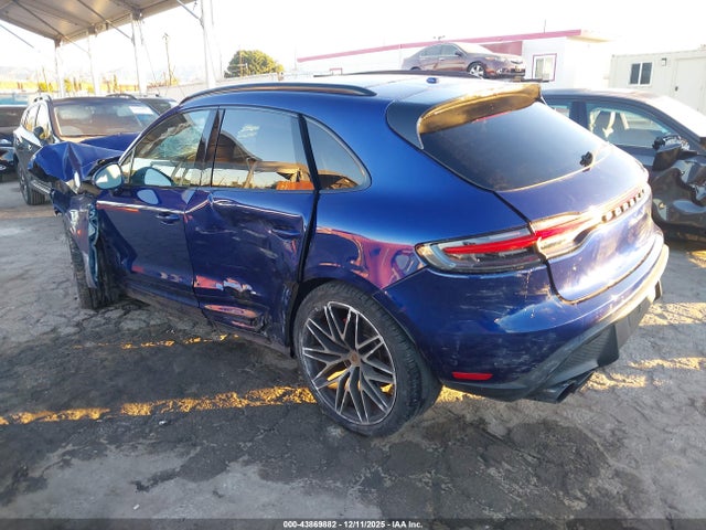2024 PORSCHE MACAN WP1AG2A59RLB38006 Photo 2