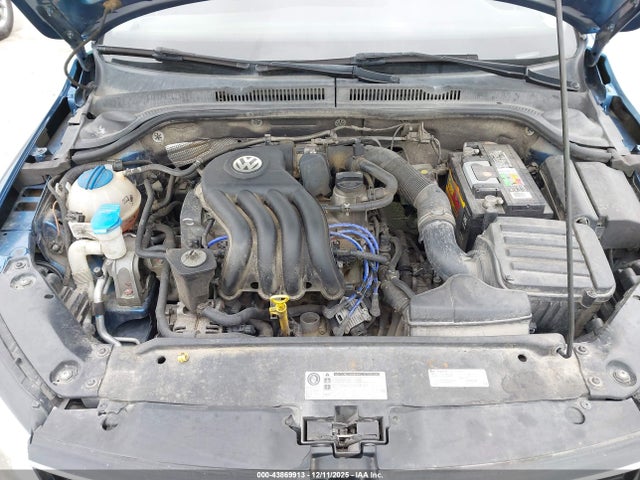 2015 Volkswagen Jetta 2.0l S მანქანა იყიდება აუქციონზე, vin: 3VW2K7AJ6FM355437, აუქციონის ნომერი: 43869913