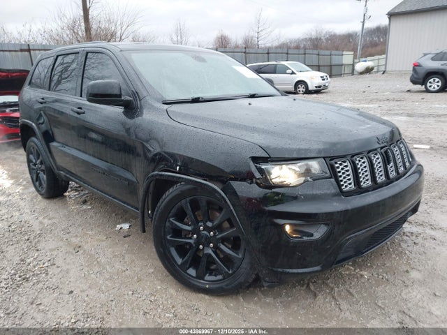 2017 Jeep Grand Cherokee Altitude 4x4 მანქანა იყიდება აუქციონზე, vin: 1C4RJFAG1HC704513, აუქციონის ნომერი: 43869967