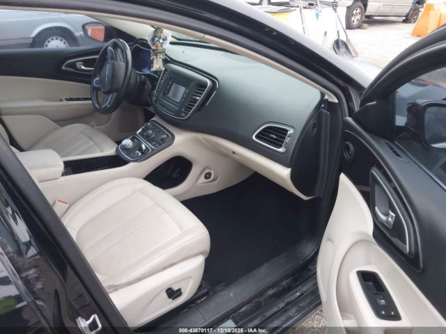 2015 CHRYSLER 200 1C3CCCCB5FN554153 Photo 4