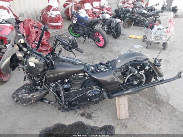 Harley-Davidson FLHXS 2020 1HD1KRP22LB631513 Image 12