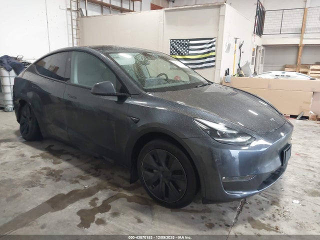 2025 TESLA MODEL Y 7SAYGDEE0SF294680 Photo 0