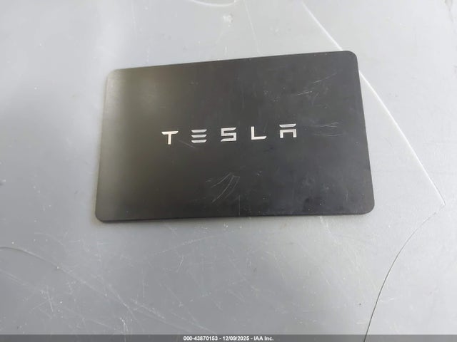 2025 TESLA MODEL Y 7SAYGDEE0SF294680 Photo 10