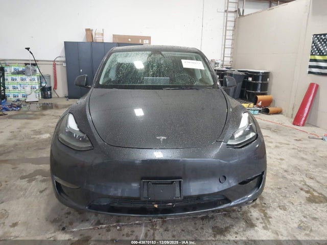 7SAYGDEE0SF294680 Tesla Model Y Long Range Dual Motor All-wheel Drive