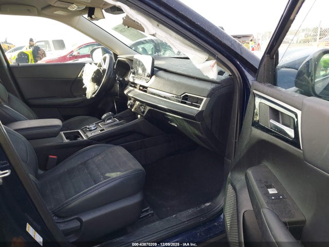 2023 MITSUBISHI OUTLANDER JA4J4UA82PZ026670 Photo 4