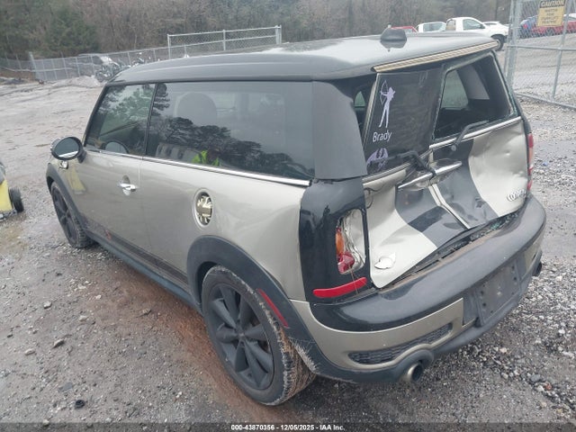 2008 MINI COOPER S CLUBMAN WMWMM335X8TP87531 Photo 2