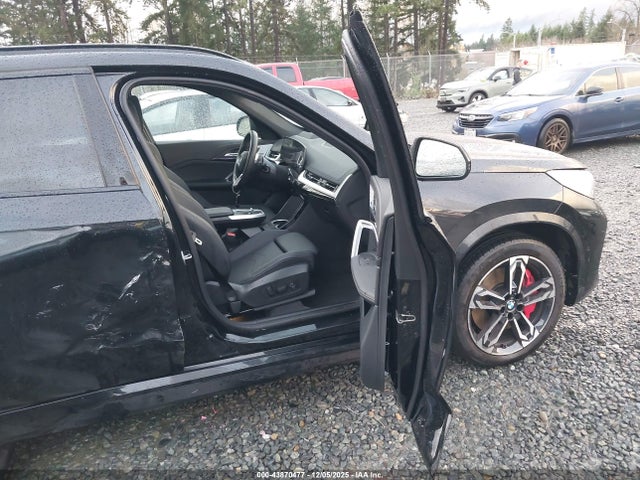 2025 BMW X1 WBX73EF05S5382609 Photo 4
