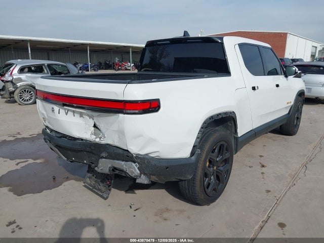 2023 RIVIAN R1T 7FCTGAAA9PN021331 Photo 3