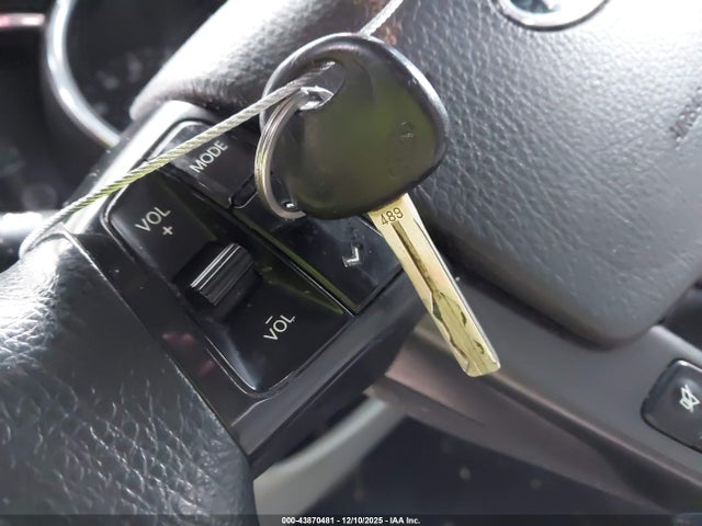 Продаж на аукціоні авто 2011 Kia Sorento Lx, vin: 5XYKTCA15BG015812, номер лоту: 43870481