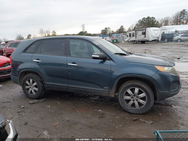 Продаж на аукціоні авто 2011 Kia Sorento Lx, vin: 5XYKTCA15BG015812, номер лоту: 43870481