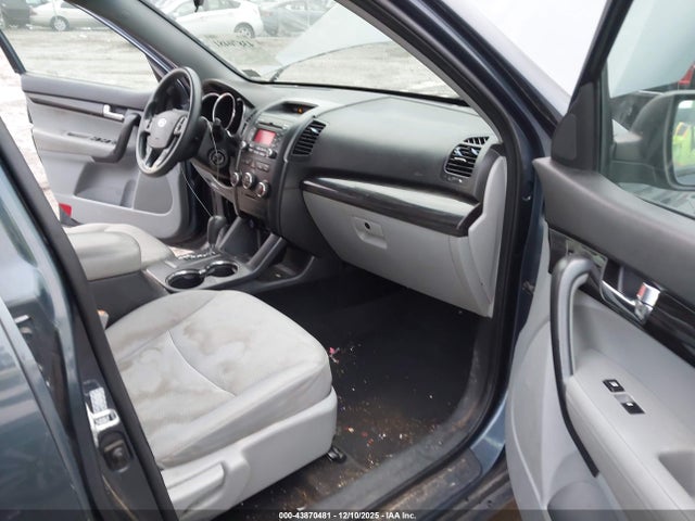 Продаж на аукціоні авто 2011 Kia Sorento Lx, vin: 5XYKTCA15BG015812, номер лоту: 43870481