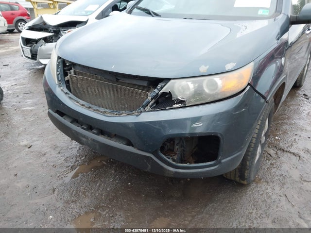 Продаж на аукціоні авто 2011 Kia Sorento Lx, vin: 5XYKTCA15BG015812, номер лоту: 43870481