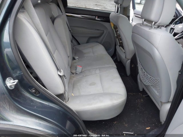 Продаж на аукціоні авто 2011 Kia Sorento Lx, vin: 5XYKTCA15BG015812, номер лоту: 43870481