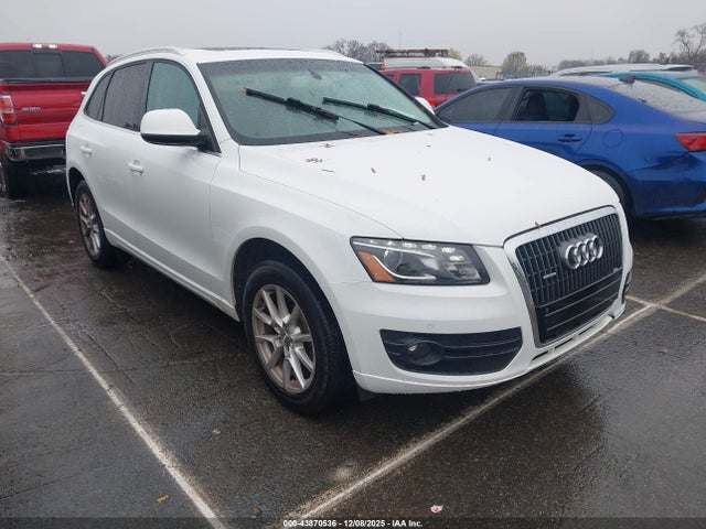 2011 AUDI Q5 WA1LFAFP4BA068069 Photo 0
