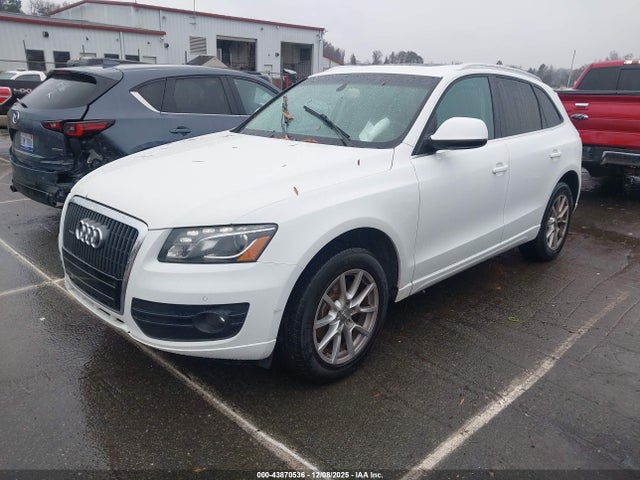 2011 AUDI Q5 WA1LFAFP4BA068069 Photo 1