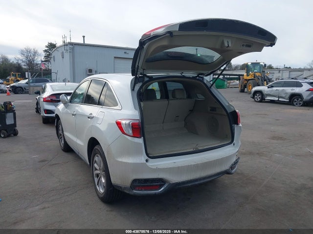 2016 ACURA RDX 5J8TB4H53GL001233 Photo 2