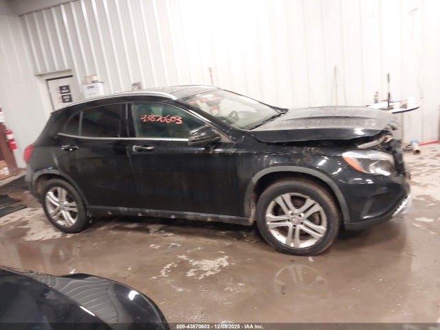 Продаж на аукціоні авто 2015 Mercedes-benz Gla 250 4matic, vin: WDCTG4GB0FJ115251, номер лоту: 43870603