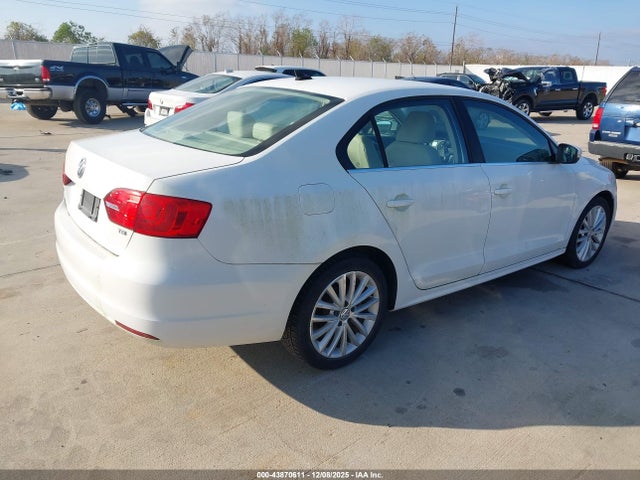 2013 Volkswagen Jetta 2.0l Tdi მანქანა იყიდება აუქციონზე, vin: 3VW3L7AJ4DM274435, აუქციონის ნომერი: 43870611