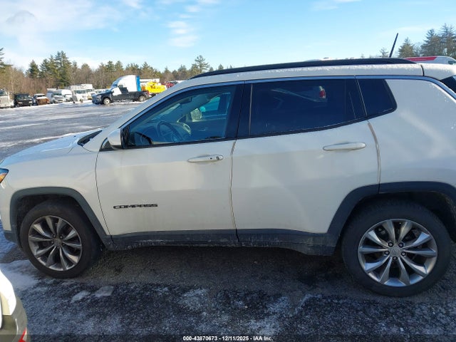 Jeep Compass Latitude 4x4 2018 3C4NJDBB5JT144320 Image 15