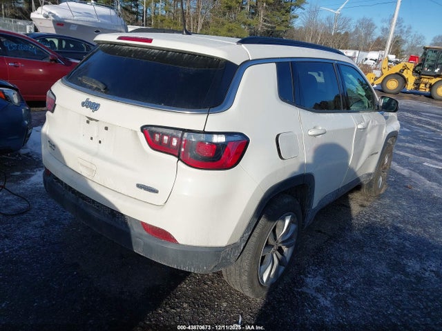 Jeep Compass Latitude 4x4 2018 3C4NJDBB5JT144320 Image 4
