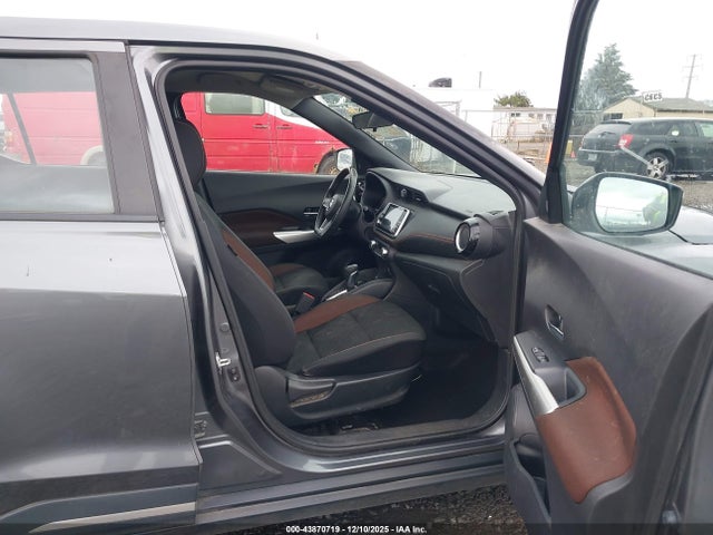 3N1CP5DV6LL548302 Nissan Kicks Sr Xtronic Cvt
