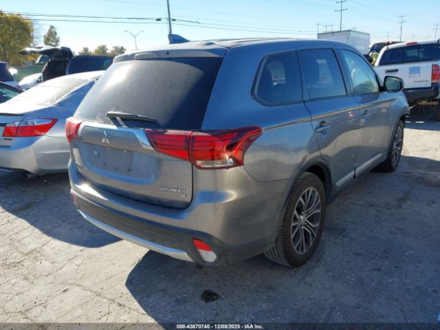 2017 MITSUBISHI OUTLANDER JA4AD3A32HZ055215 Photo 3