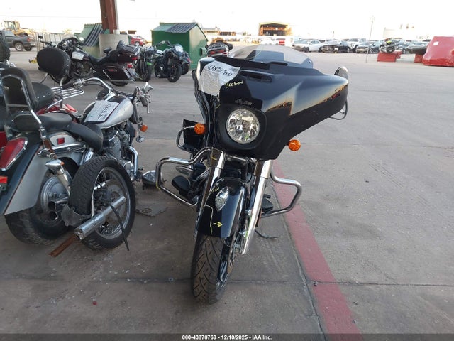 56KTCBAAXN3405760 INDIAN MOTORCYCLE CO. Chieftain