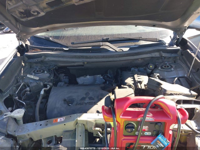 2019 MITSUBISHI OUTLANDER JA4AD3A38KZ035803 Photo 9