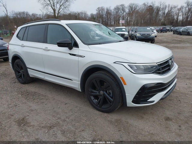 2023 Volkswagen Tiguan 2.0t Se R-line Black მანქანა იყიდება აუქციონზე, vin: 3VV8B7AXXPM083902, აუქციონის ნომერი: 43870826