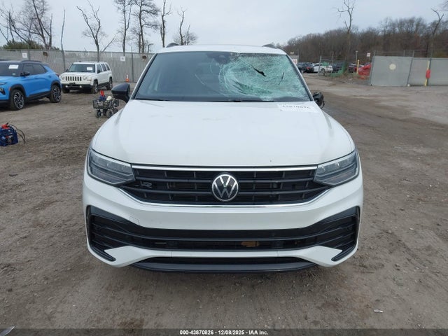 2023 Volkswagen Tiguan 2.0t Se R-line Black მანქანა იყიდება აუქციონზე, vin: 3VV8B7AXXPM083902, აუქციონის ნომერი: 43870826