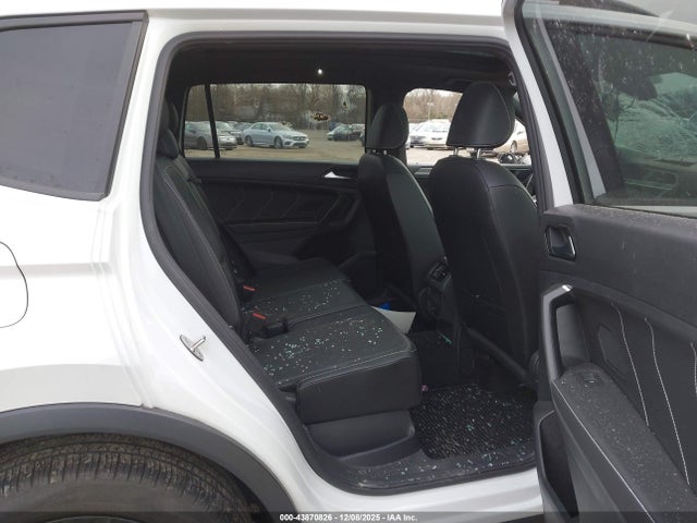 2023 Volkswagen Tiguan 2.0t Se R-line Black მანქანა იყიდება აუქციონზე, vin: 3VV8B7AXXPM083902, აუქციონის ნომერი: 43870826