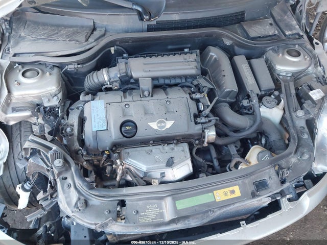 2010 MINI COOPER WMWMF3C52ATZ26549 Photo 9
