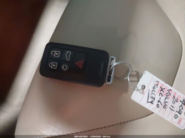 2011 VOLVO XC60 YV4952DZ9B2165479 Photo 10