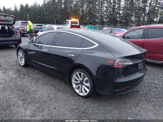 2019 TESLA MODEL 3 5YJ3E1EA6KF446566 Photo 2