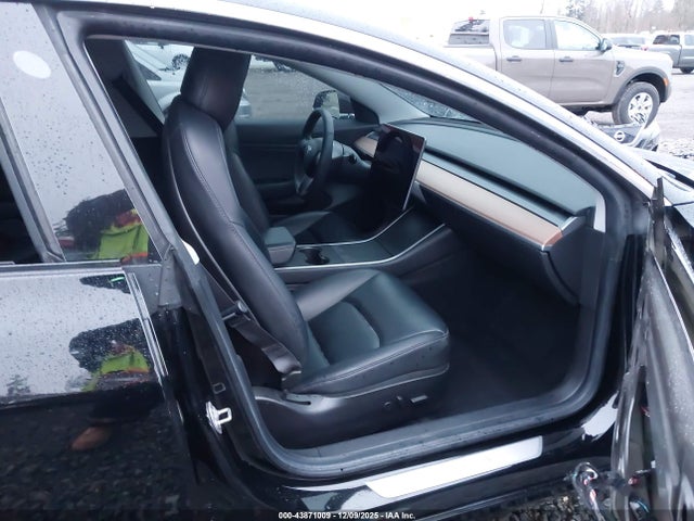 2019 TESLA MODEL 3 5YJ3E1EA6KF446566 Photo 4