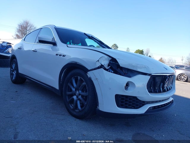 2018 MASERATI LEVANTE ZN661YUAXJX292031