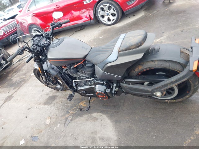 1HD1YVK17LB052359 Harley-Davidson FXDRS