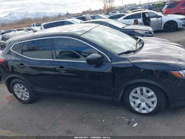 JN1BJ1CR5KW313537 Nissan Rogue Sport S