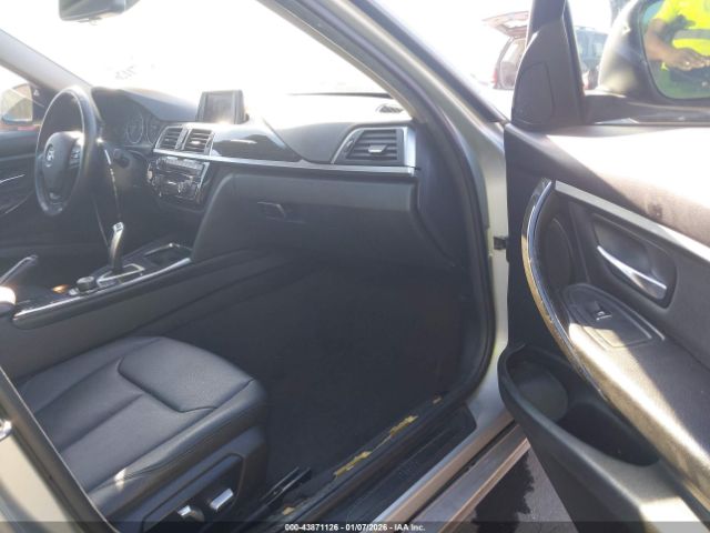 2018 BMW 320I WBA8A9C52JAH12534 Photo 4