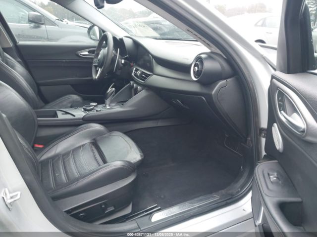 2017 ALFA ROMEO GIULIA ZARFAEEN5H7533513 Photo 4