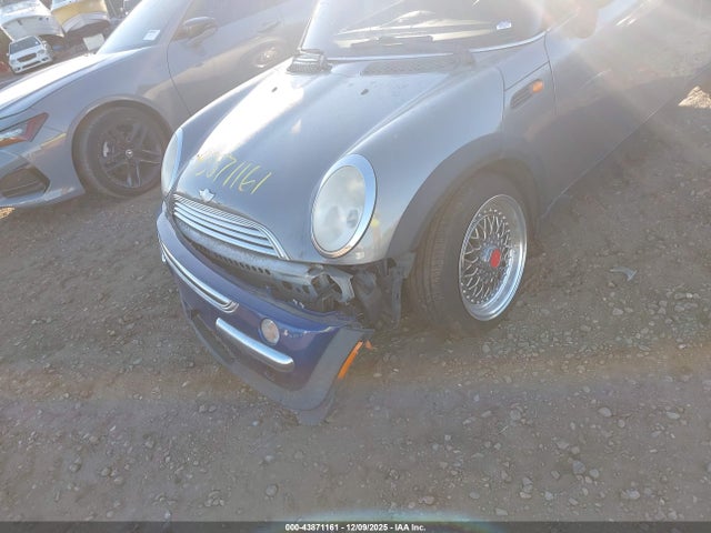 2002 MINI COOPER WMWRC33432TE11764 Photo 5