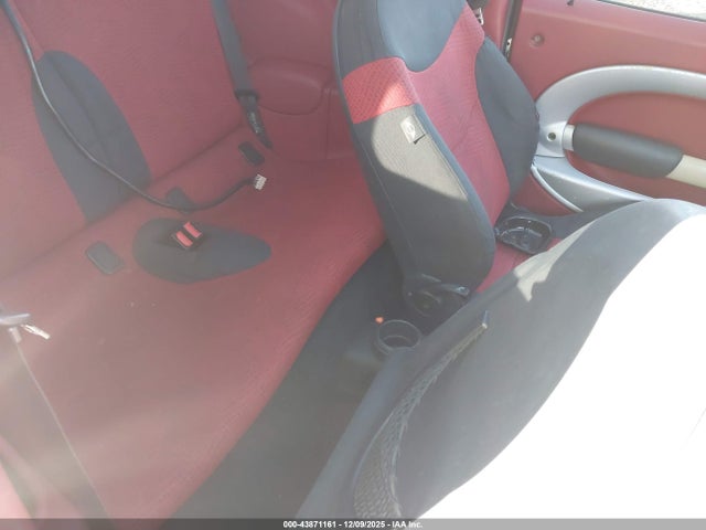2002 MINI COOPER WMWRC33432TE11764 Photo 7