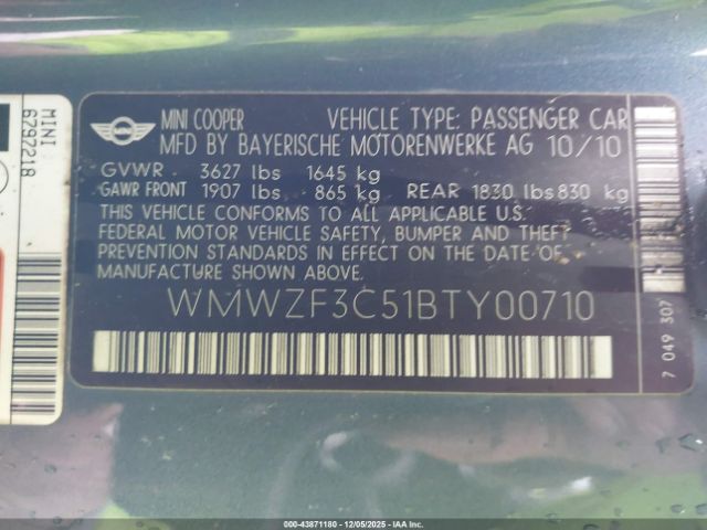 2011 MINI COOPER CLUBMAN WMWZF3C51BTY00710 Photo 8