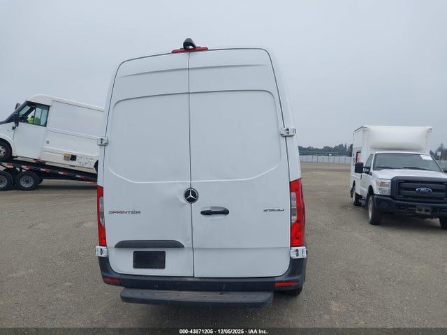 Продажа на аукционе авто 2023 Mercedes-benz Sprinter 2500 High Roof 4-cyl Diesel Ho, vin: W1Y4NCHYXPT140947, номер лота: 43871205
